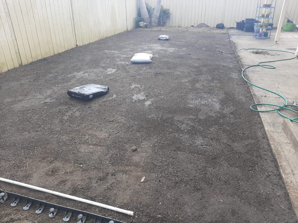 Leveling before install rollgrass
